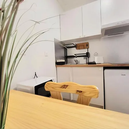 Ribere 2 Single-story Studio, Sanctuary Apartamento *